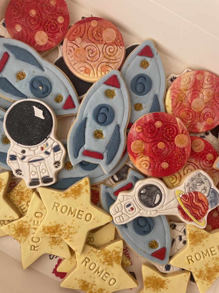 space themed fondant sugar cookies rocket stars planets (1)
